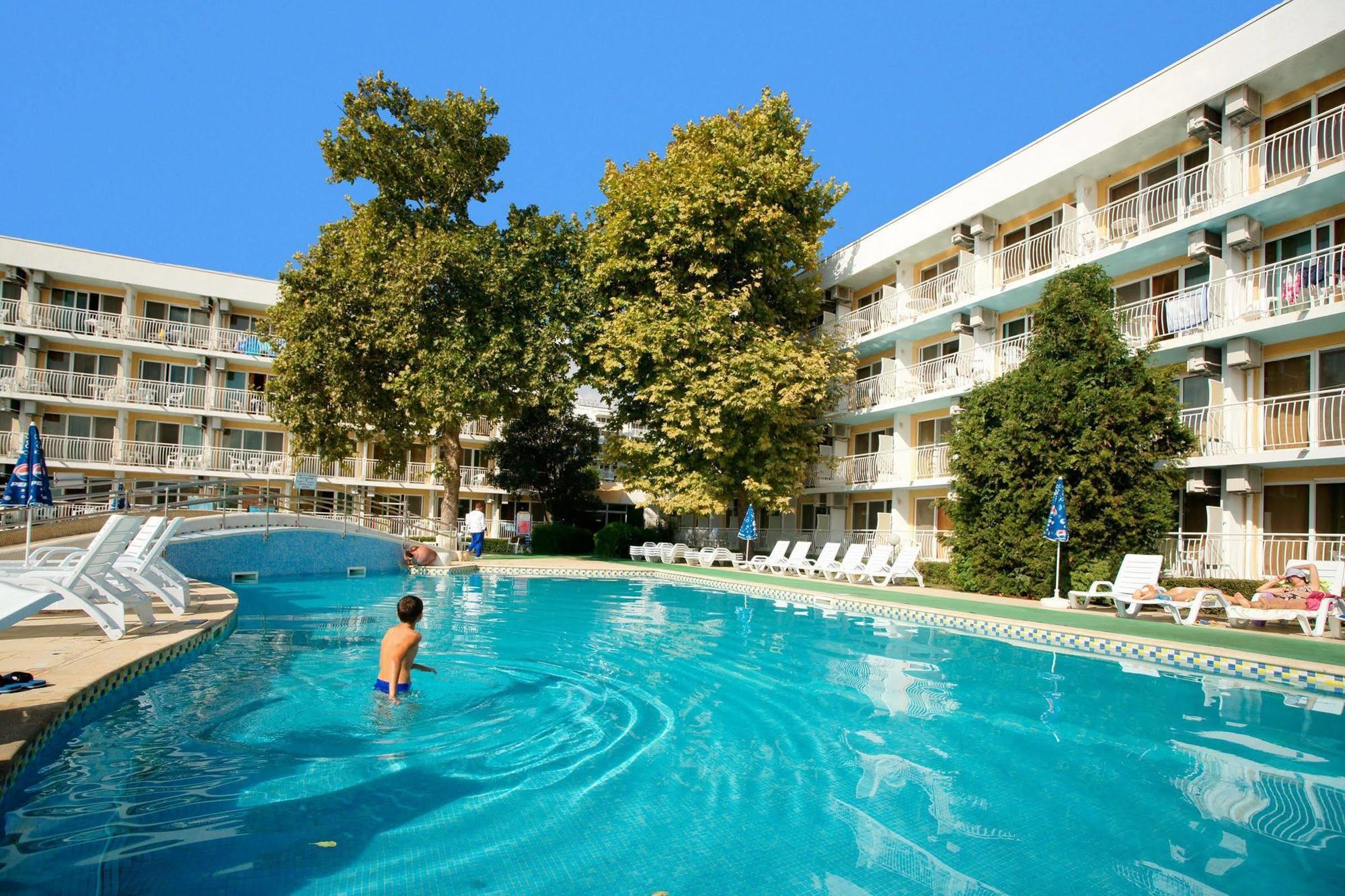 Kaliopa Hotel Albena Extérieur photo