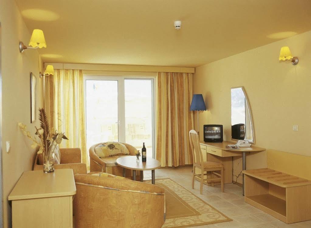 Kaliopa Hotel Albena Extérieur photo